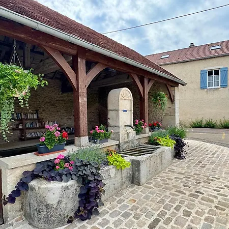 Maison De Village - Charme Et Calme En Coeur Du Parc National Des Forets - Feuilleron Ferienhaus Chalmessin
